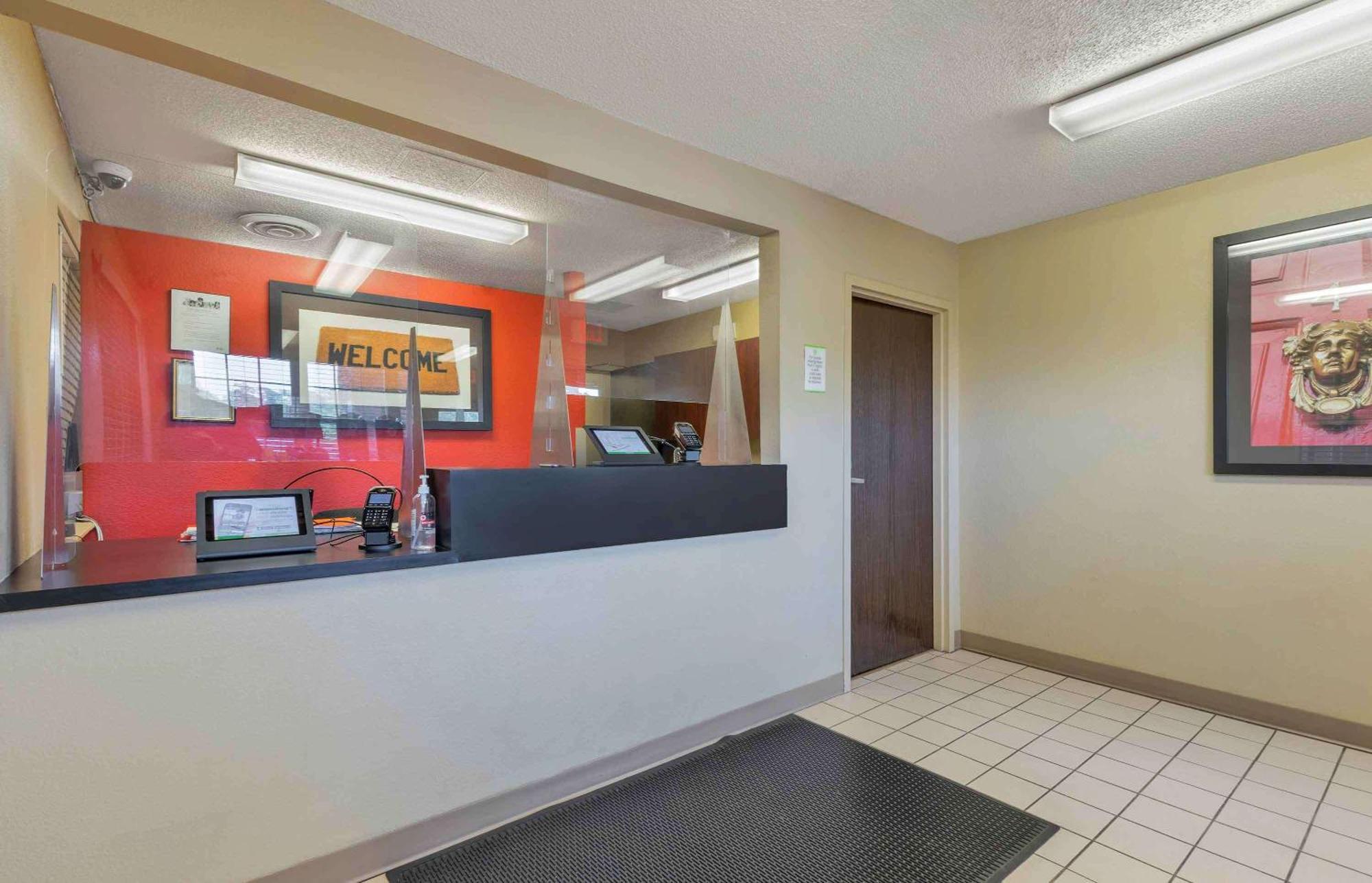 Extended Stay America Select Suites - Columbia - Ft Jackson Exterior foto