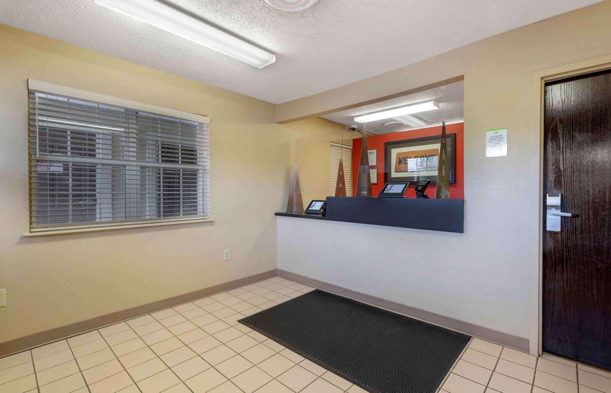 Extended Stay America Select Suites - Columbia - Ft Jackson Exterior foto